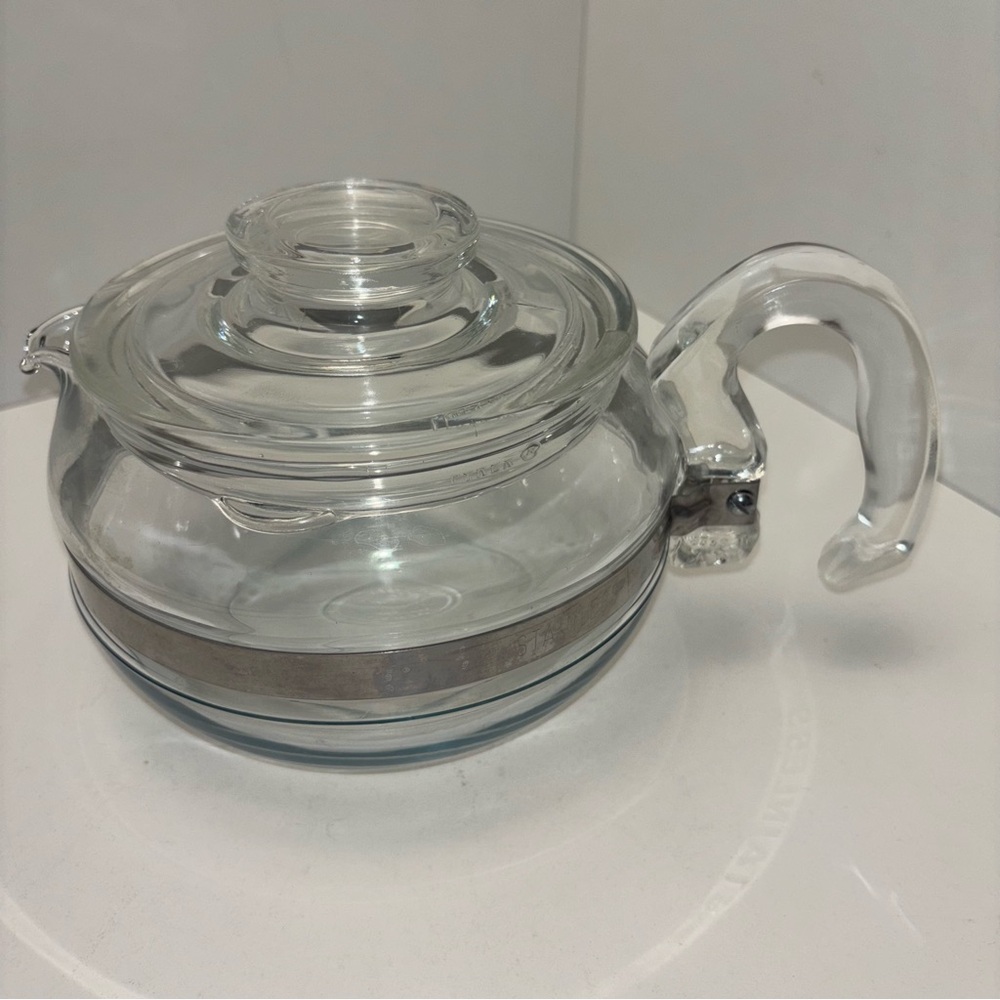Vintage Pyrex Flameware 6 cup glass stovetop  teapot 8446 with lid 7756-C 1-8